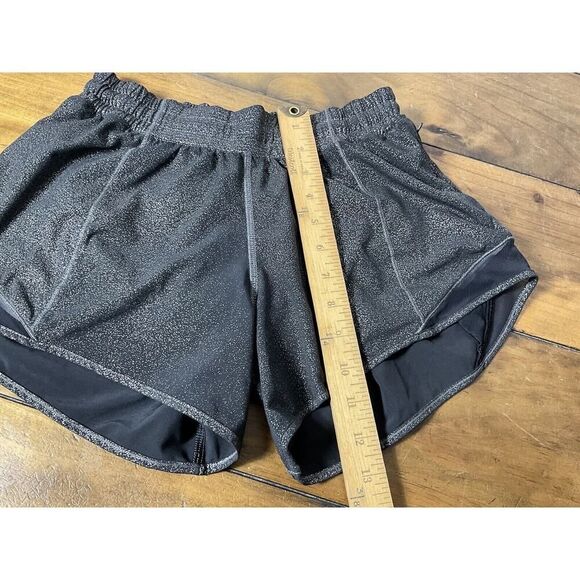 Lululemon Hotty Hot Shorts Metallic Black Size 6 - Picture 10 of 12